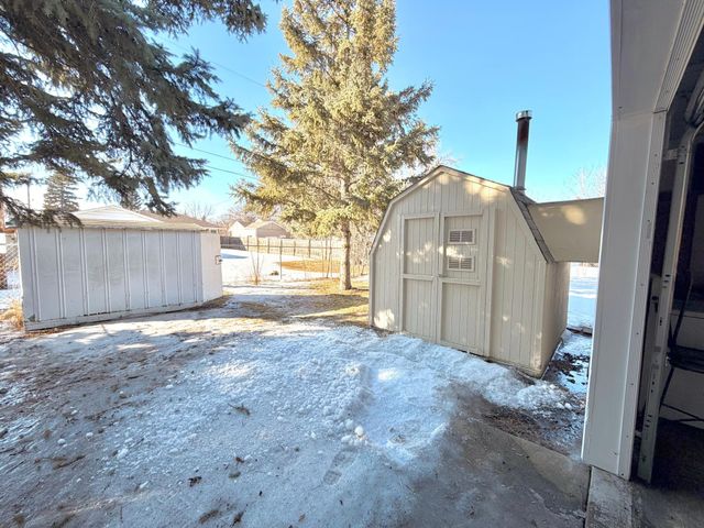 1819 6th Street S, Moorhead, MN 56560