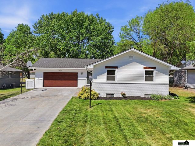 4621 S 46 Street, Lincoln, NE 68516