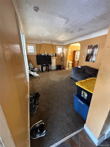 16180 Snowden Street, Detroit, MI 48235