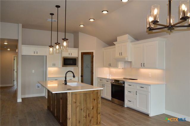 1126 County Road 3153, Kempner, TX 76539