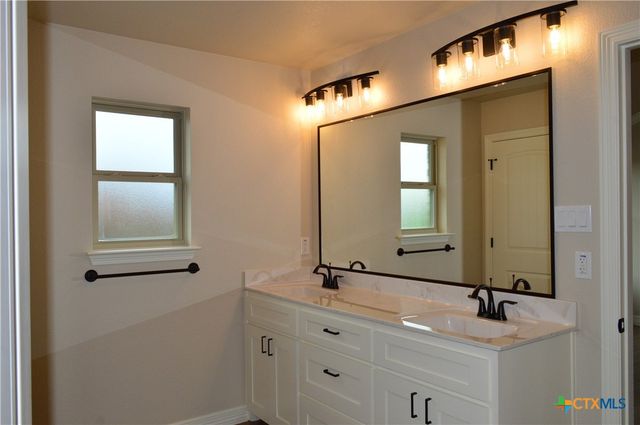 1126 County Road 3153, Kempner, TX 76539