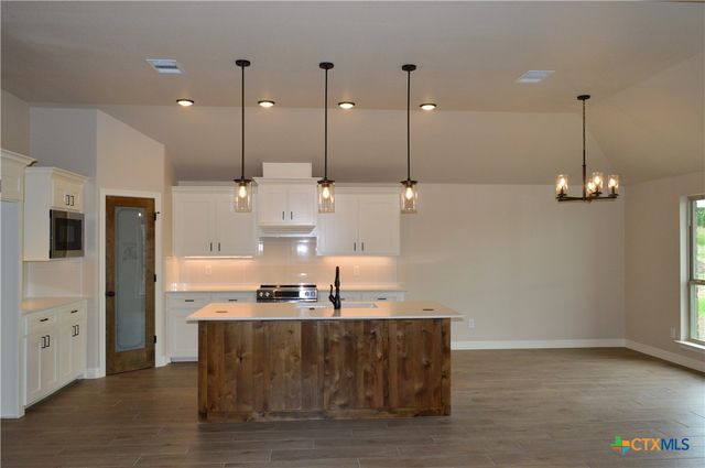1126 County Road 3153, Kempner, TX 76539