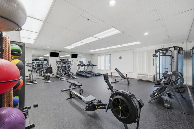 1 Renaissance Place 816, Palatine, IL 60067