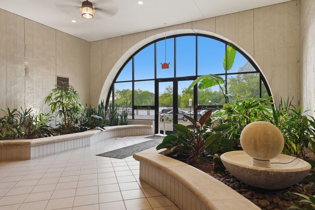 1 Renaissance Place 816, Palatine, IL 60067