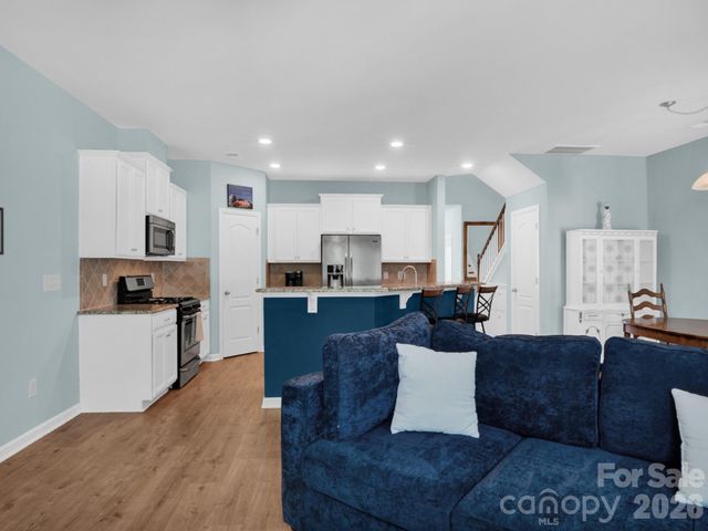 7010 Swamp Chestnut Lane, Fort Mill, SC 29707