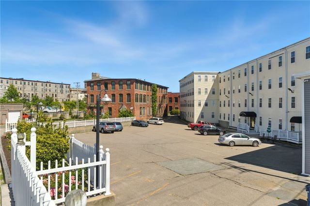 148 Bernon Street 15, Woonsocket, RI 02895