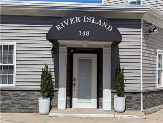 148 Bernon Street 15, Woonsocket, RI 02895