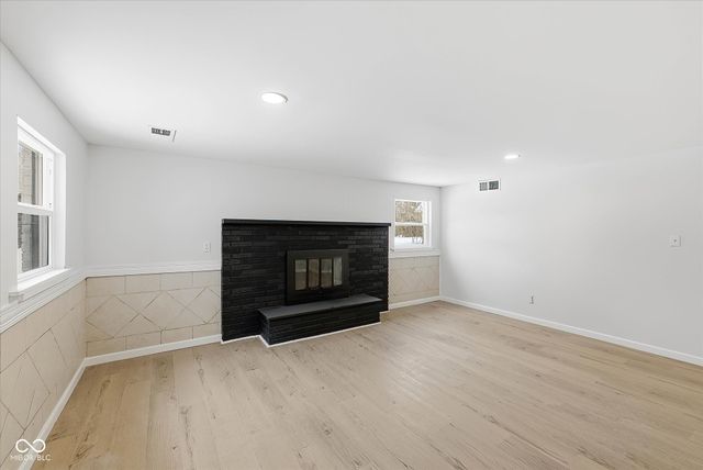 9131 Mercury Drive, Indianapolis, IN 46229