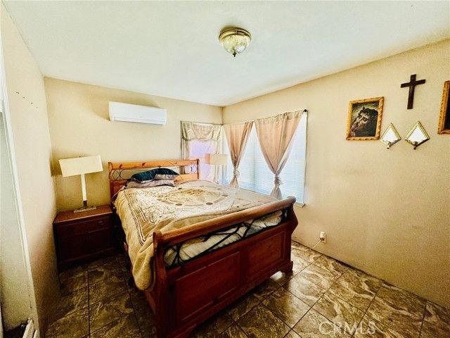 1807 Shamrock, Bakersfield, CA 93304