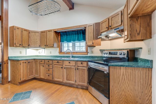 1072 Lower Paint Creek Road, Greeneville, TN 37743