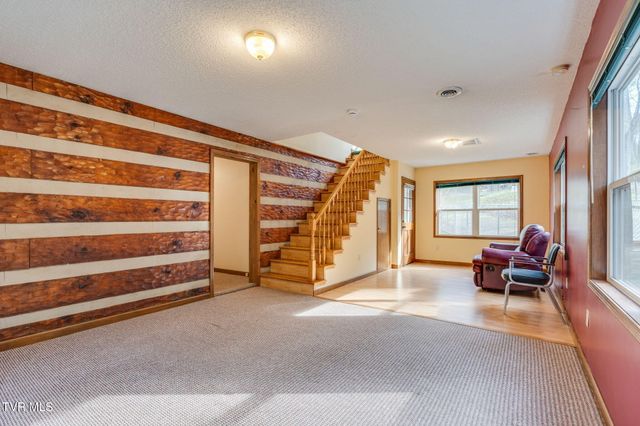 1072 Lower Paint Creek Road, Greeneville, TN 37743