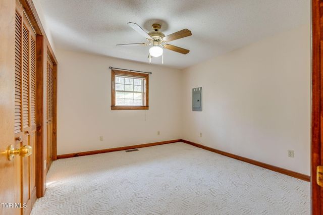 1072 Lower Paint Creek Road, Greeneville, TN 37743