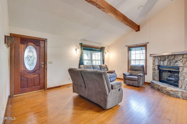 1072 Lower Paint Creek Road, Greeneville, TN 37743