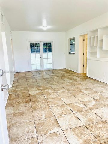 1020 SW 36th Ct, Miami, FL 33135