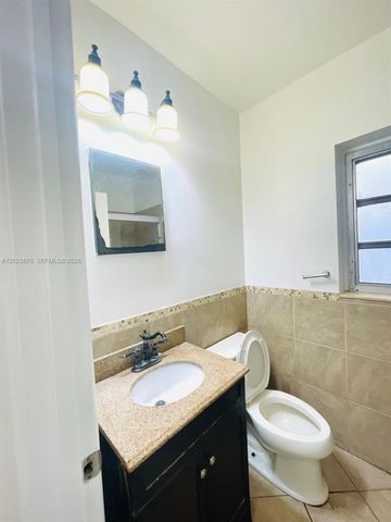 1020 SW 36th Ct, Miami, FL 33135