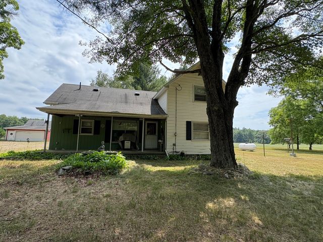 22347 5 Mile Road, Morley, MI 49336