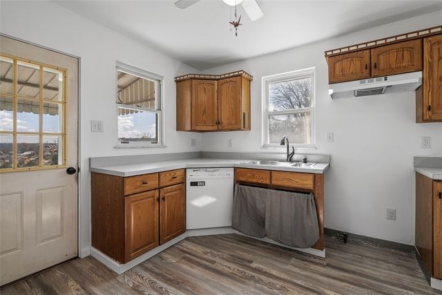 2123 Worton Blvd, West Mifflin, PA 15122