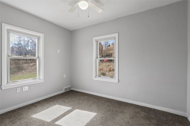 2123 Worton Blvd, West Mifflin, PA 15122