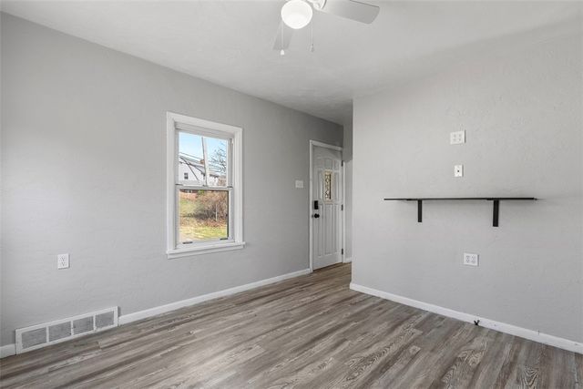 2123 Worton Blvd, West Mifflin, PA 15122