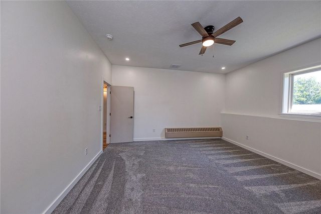 800 Jackson Ave, Monaca, PA 15061