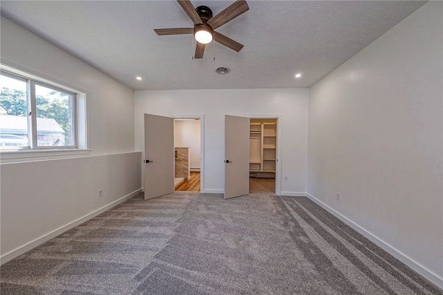 800 Jackson Ave, Monaca, PA 15061