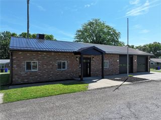 800 Jackson Ave, Monaca, PA 15061