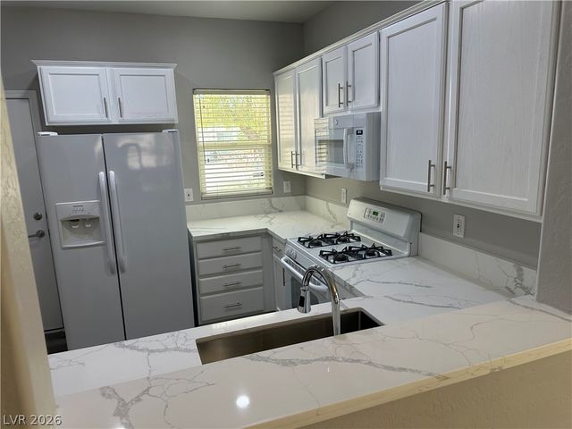 3448 Flinthead Street, North Las Vegas, NV 89084