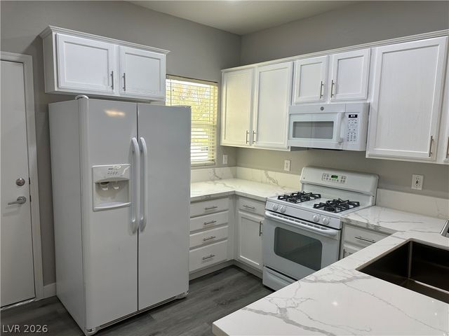 3448 Flinthead Street, North Las Vegas, NV 89084