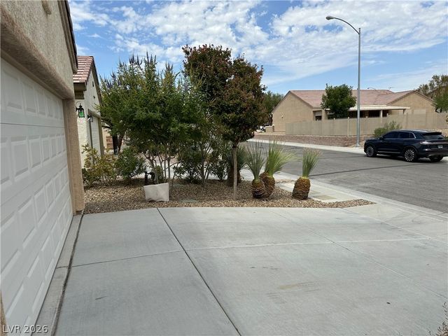 3448 Flinthead Street, North Las Vegas, NV 89084