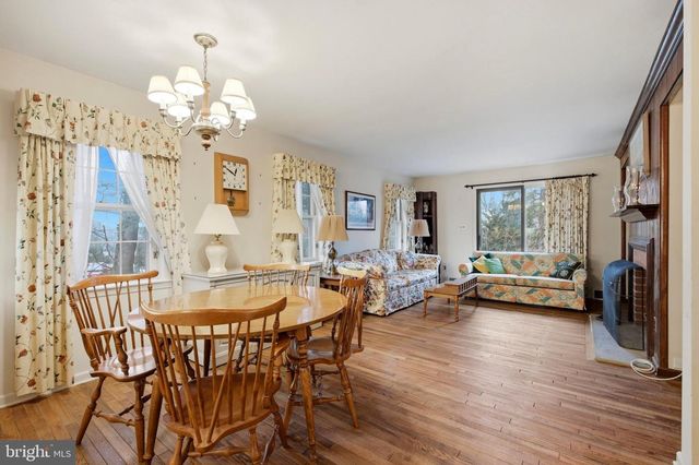 757 W ALLENS LN, Philadelphia, PA 19119