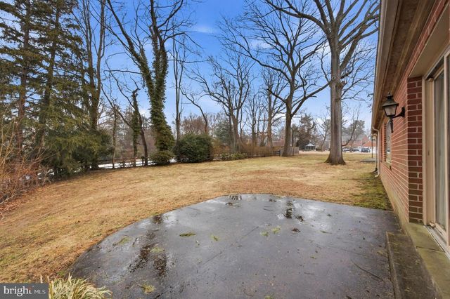 757 W ALLENS LN, Philadelphia, PA 19119