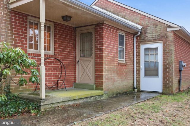 757 W ALLENS LN, Philadelphia, PA 19119