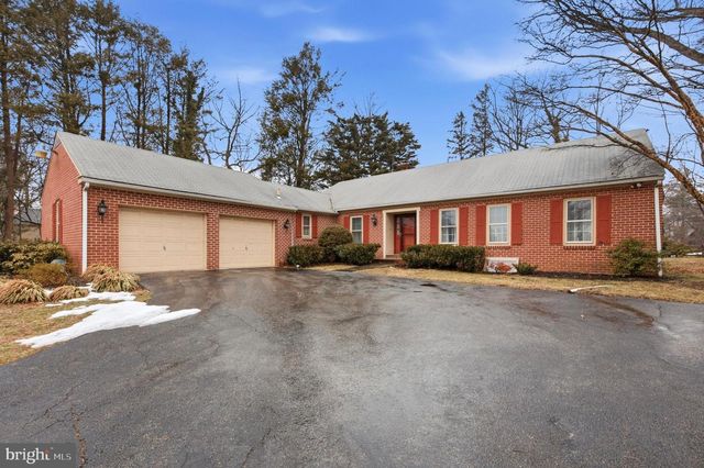 757 W ALLENS LN, Philadelphia, PA 19119