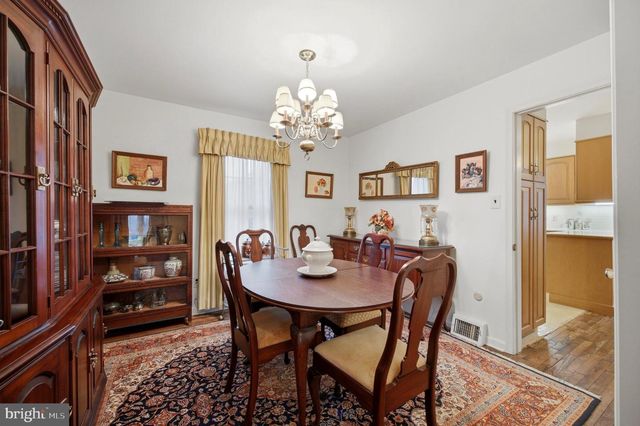 757 W ALLENS LN, Philadelphia, PA 19119