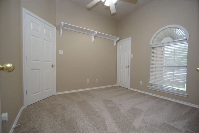 1804 Sand Stone Drive, Sanger, TX 76266