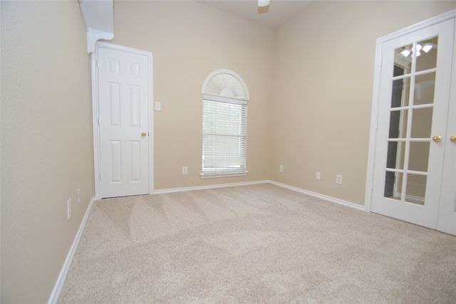 1804 Sand Stone Drive, Sanger, TX 76266