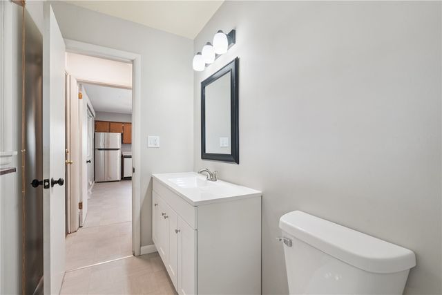 645 40th St SE, Cedar Rapids, IA 52403