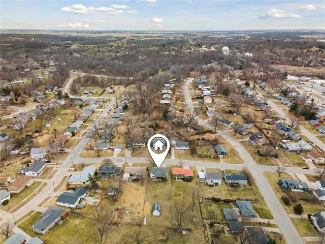 645 40th St SE, Cedar Rapids, IA 52403