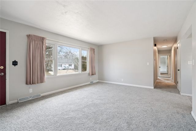 645 40th St SE, Cedar Rapids, IA 52403