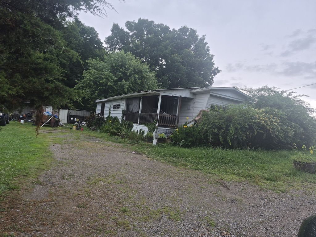6944 Minor Hill Hwy, Goodspring, TN 38460