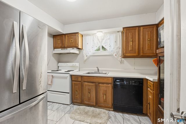 323 Dunfey Lane 323, Windsor, CT 06095