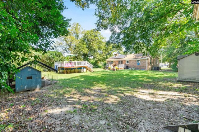 1605 Shannon Street E, Camden, SC 29020