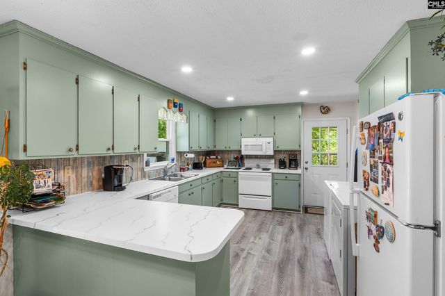 1605 Shannon Street E, Camden, SC 29020