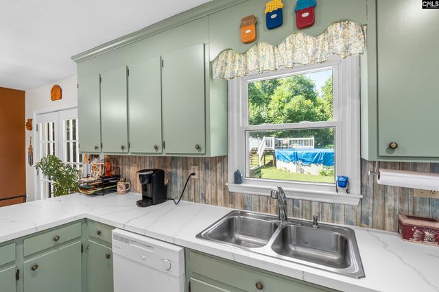1605 Shannon Street E, Camden, SC 29020