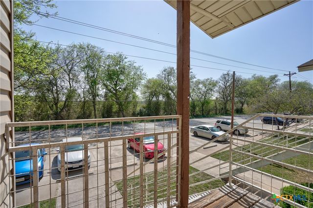 714 Martindale Road, San Marcos, TX 78666