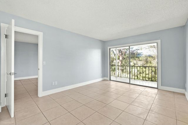 983 NW Spruce Ridge Drive 2, Stuart, FL 34994