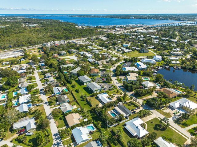 983 NW Spruce Ridge Drive 2, Stuart, FL 34994