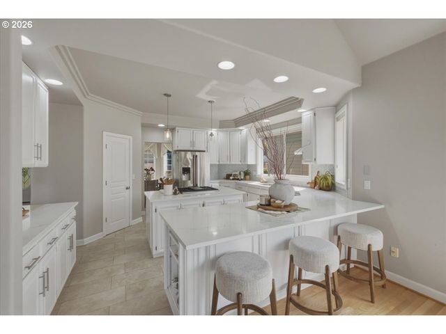 2745 UPPER BRECKENRIDGE Loop, Salem, OR 97304