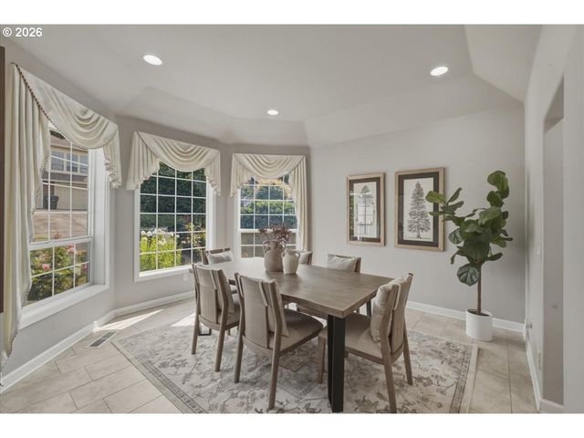 2745 UPPER BRECKENRIDGE Loop, Salem, OR 97304