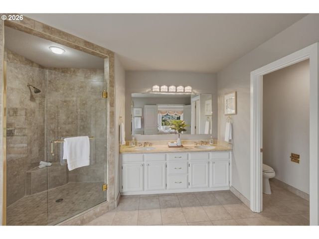 2745 UPPER BRECKENRIDGE Loop, Salem, OR 97304